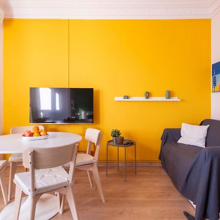 Sunny Apt Barcelona 22@ ภายนอก รูปภาพ